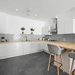 Exquisite Scandi Gem Of - Sleeps 6 Apartamento