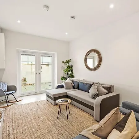 Exquisite Scandi Gem Of - Sleeps 6