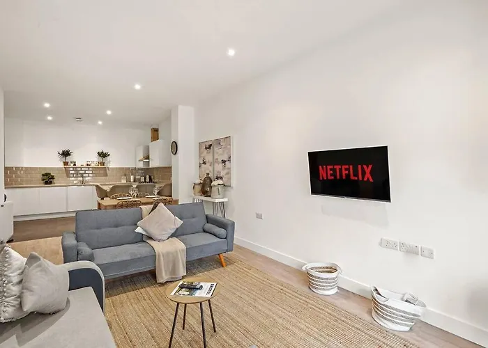 Apartment Exquisite Scandi Gem Of - Sleeps 6 *